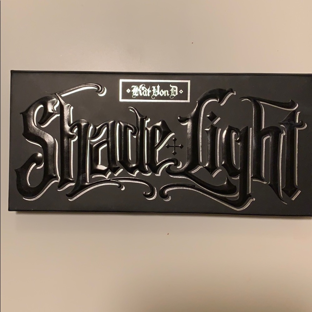 Kay Von D Shade and Light Contour Palette